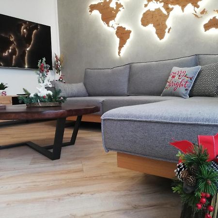 Luxury 80M2 Apartment With Balcony Downtown 塞萨洛尼基 外观 照片