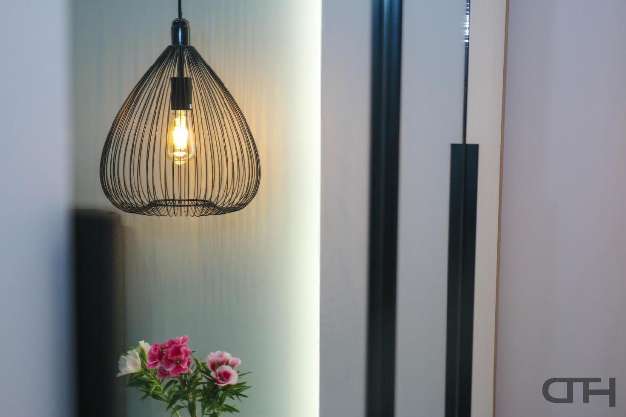 Luxury 80M2 Apartment With Balcony Downtown 塞萨洛尼基 外观 照片